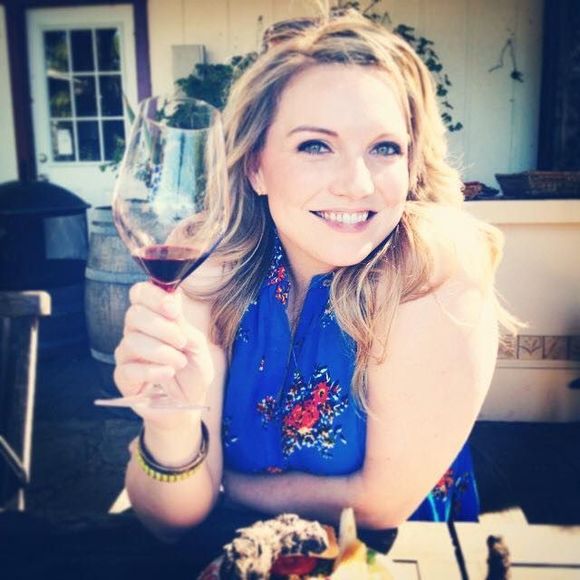 Meet your Posher, Leigh - Picture 1 of 1